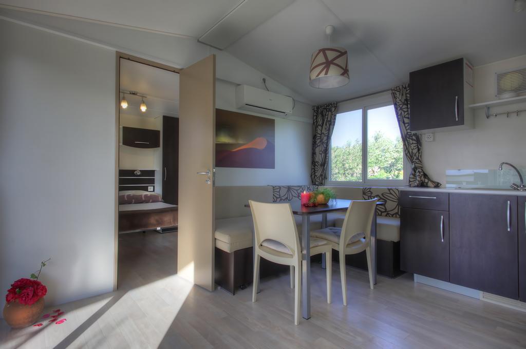 Apartments Irena يزيرا الغرفة الصورة