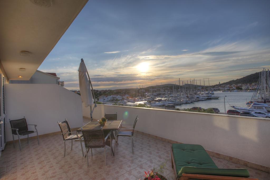 Apartments Irena يزيرا الغرفة الصورة