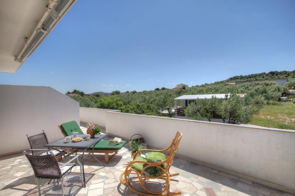 Apartments Irena يزيرا الغرفة الصورة