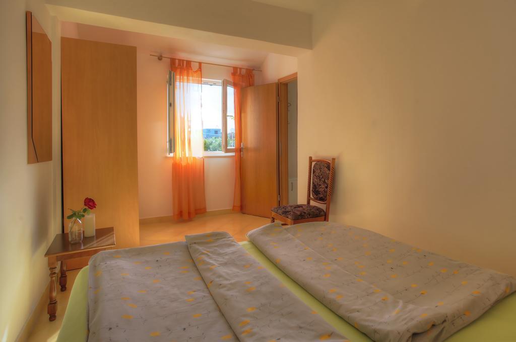 Apartments Irena يزيرا الغرفة الصورة
